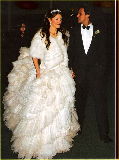 elizabeth hurley wedding